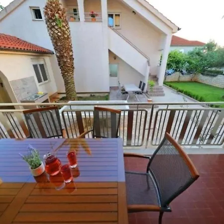 דירה Zelic זאדאר